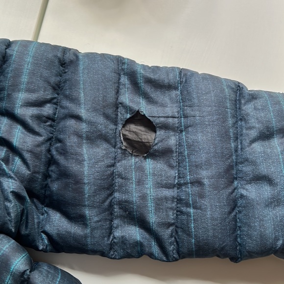 Patagonia Men’s Down Sweater - Picture 3 of 3